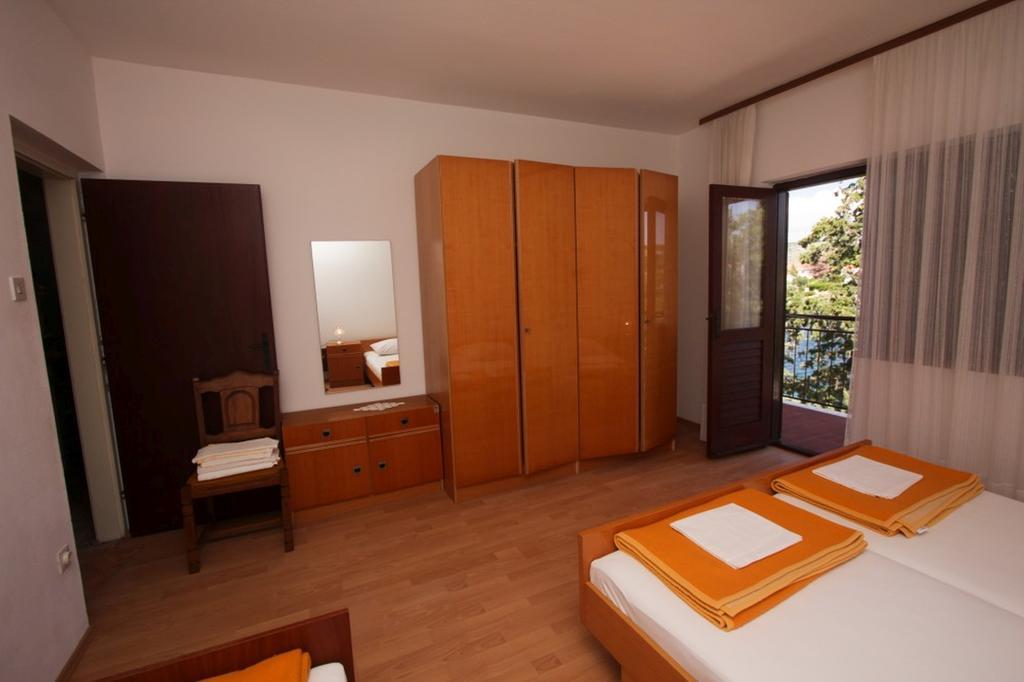 Apartments And Rooms Porto Ražanj Cameră foto